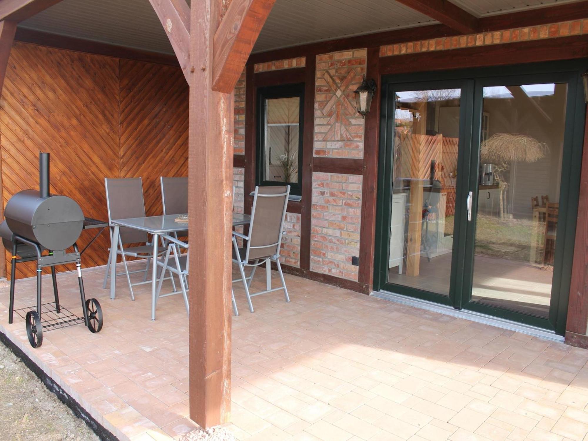 Modern Holiday Home In Brusow With Roofed Terrace Kröpelin Esterno foto
